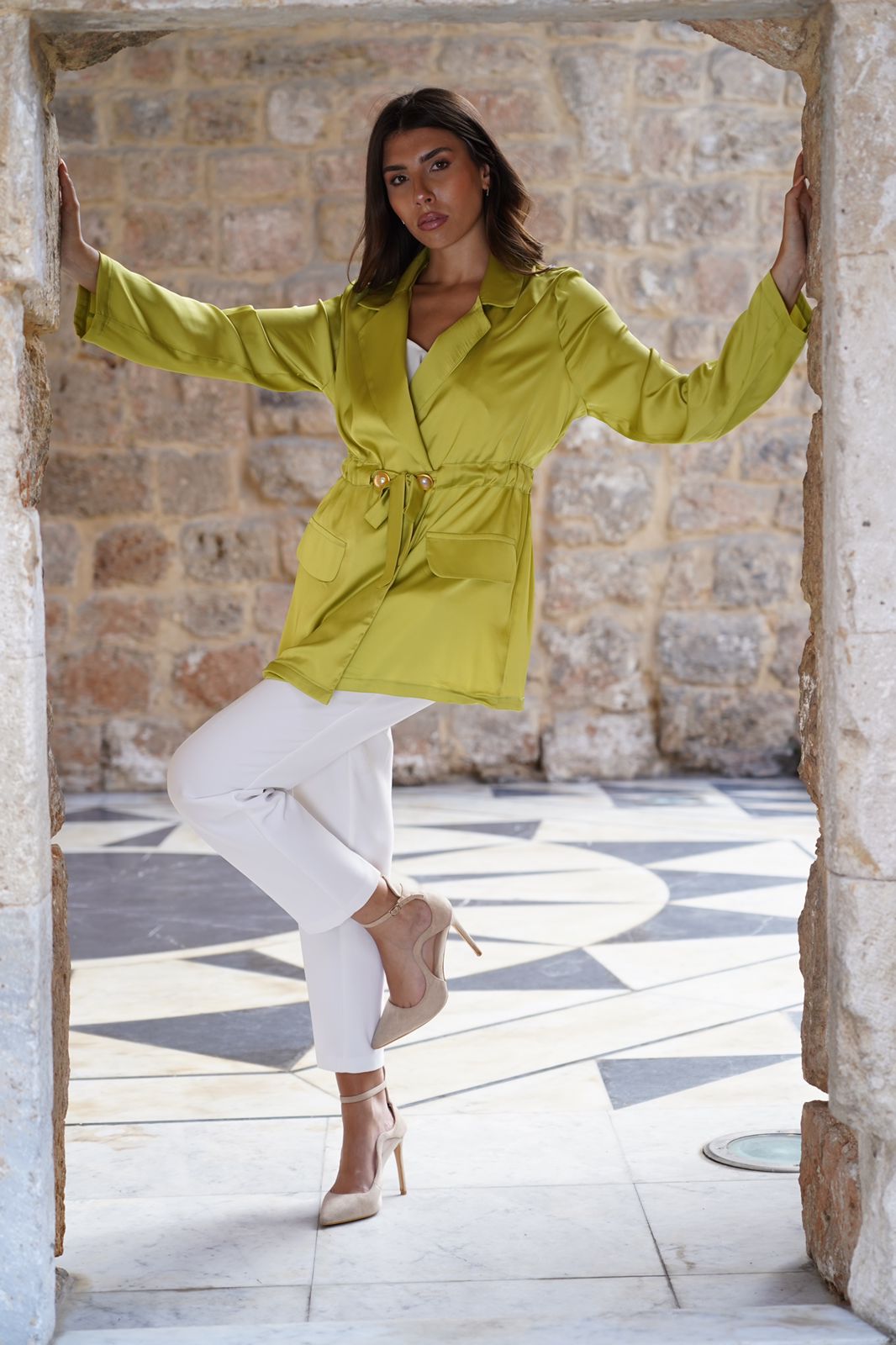 Chartreuse Chic Silk Jacke